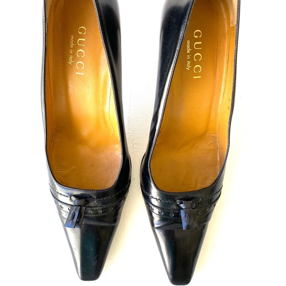 Gucci Classic Mid-Heel Black Leather Pump - Picture 5 of 9